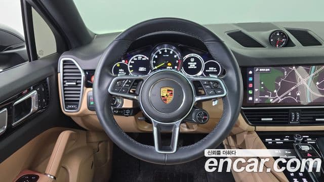 Porsche Cayenne 2022 — Фото 13/20