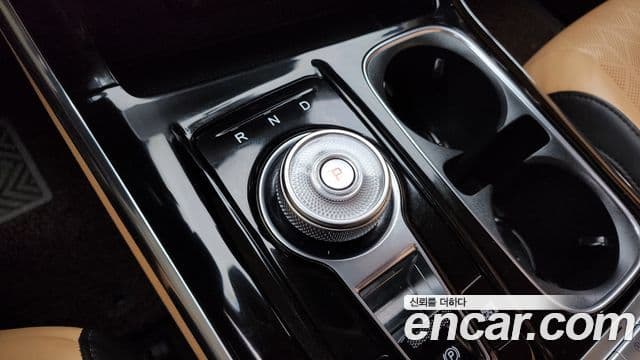 Kia Carnival 2020 — Şəkil 9/20