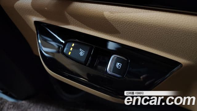 Kia Carnival 2020 — Şəkil 18/20