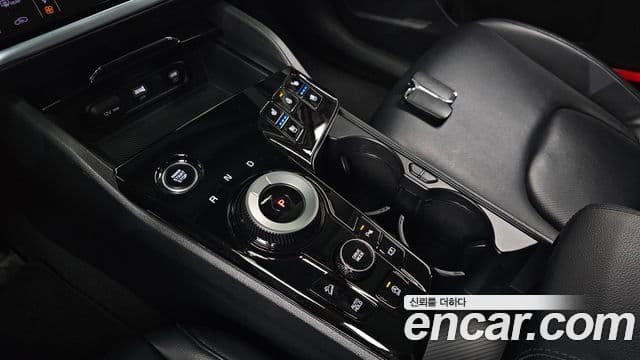 Kia Sportage 2022 — ფოტო 9/20