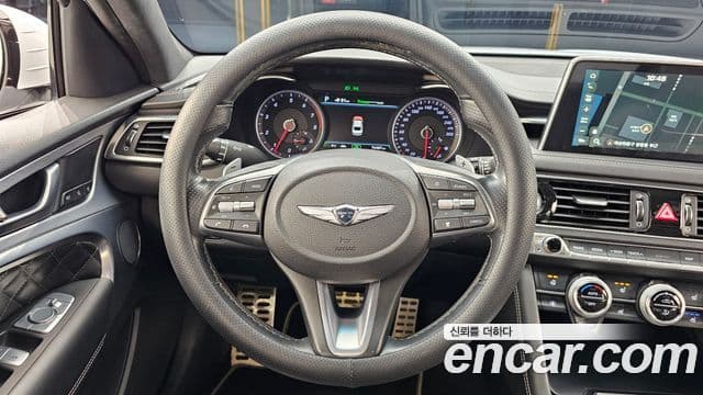 Genesis G70 2019 — ფოტო 13/20