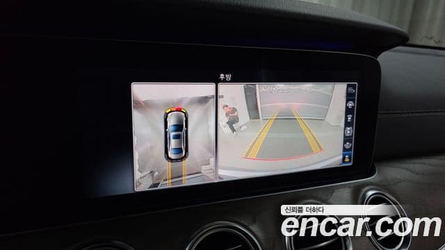 Mercedes-Benz E-Class 2018 — Şəkil 18/20