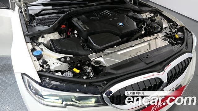 BMW 3 Series 2021 — ფოტო 5/20