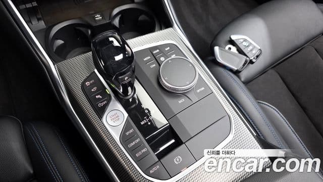 BMW 3 Series 2021 — ფოტო 8/20