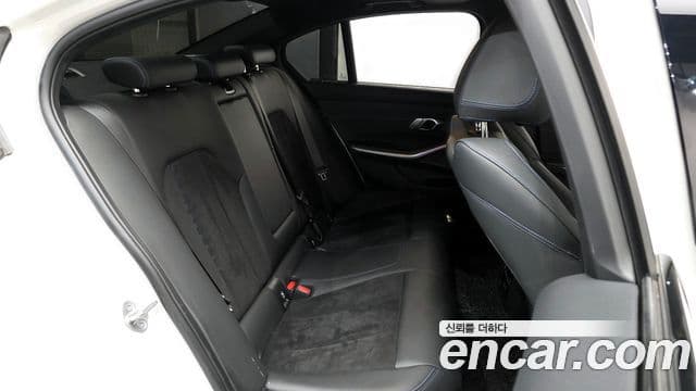 BMW 3 Series 2021 — ფოტო 12/20