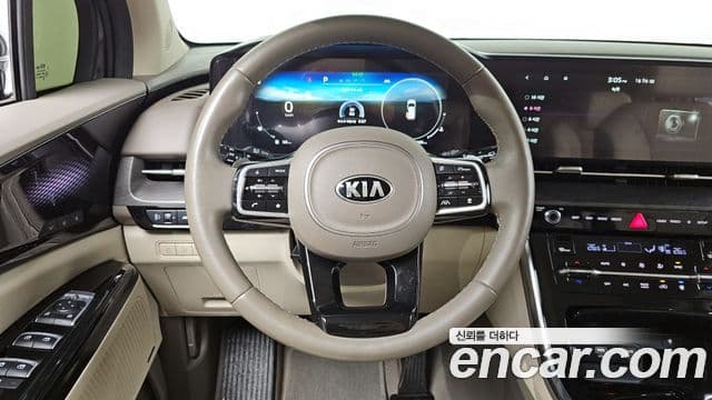Kia Carnival 2021 — Фото 13/20