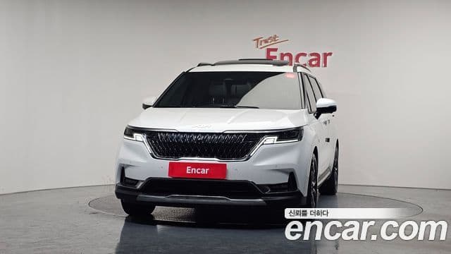 Kia Carnival 2023 — ფოტო 3/20