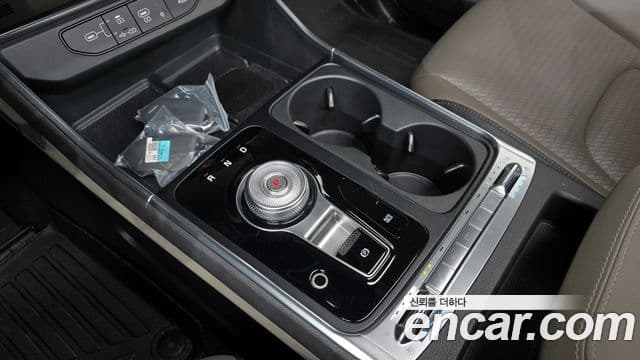 Kia Carnival 2025 — Şəkil 9/20