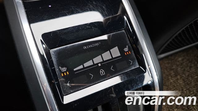 Volvo S90 2021 — ფოტო 18/20