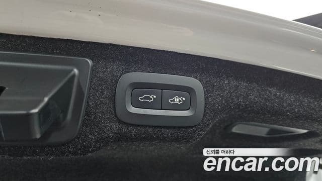 Volvo S90 2021 — ფოტო 19/20
