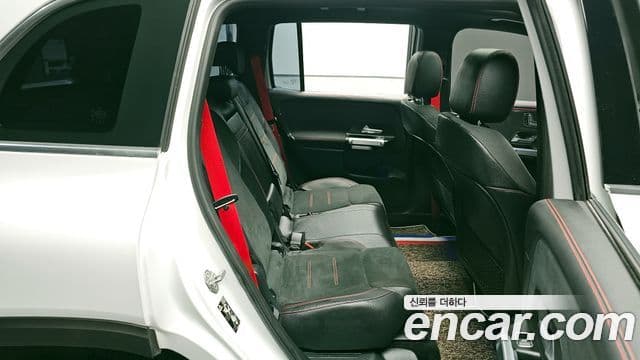 Mercedes-Benz GLB-Class 2021 — Şəkil 11/20