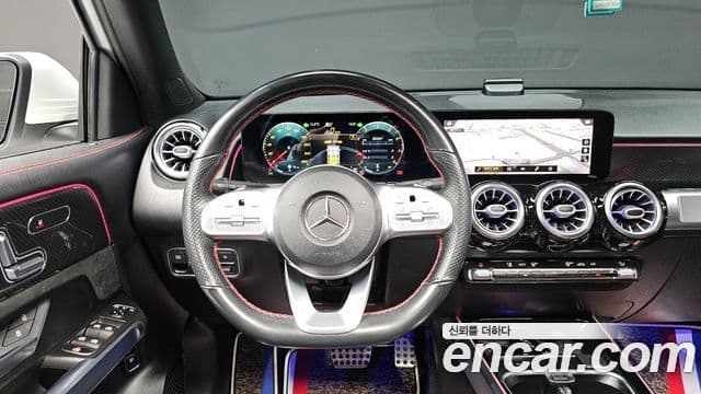Mercedes-Benz GLB-Class 2021 — Şəkil 13/20