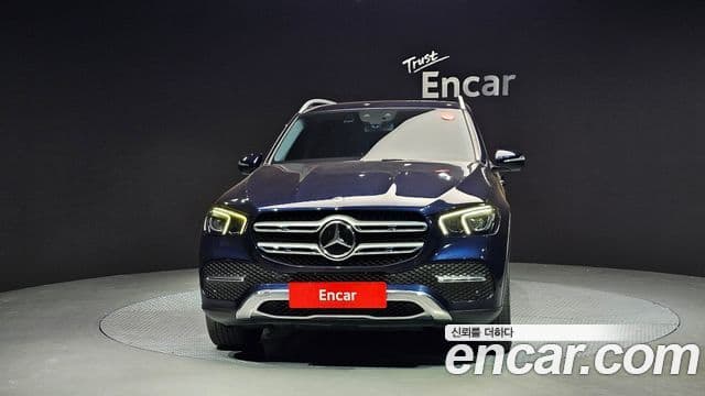 Mercedes-Benz GLE-Class 2019 — ფოტო 3/20