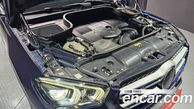 Mercedes-Benz GLE-Class 2019 — ფოტო 6/20