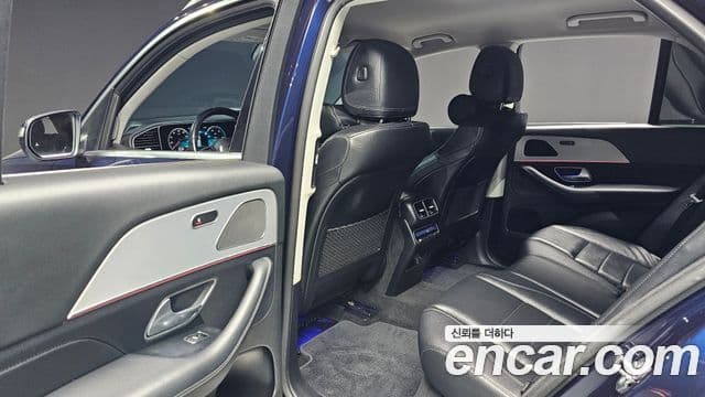 Mercedes-Benz GLE-Class 2019 — ფოტო 17/20
