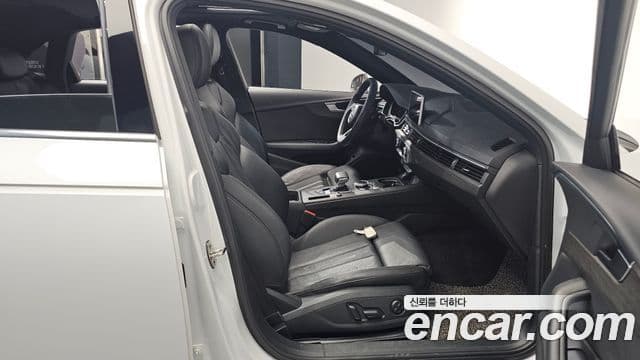 Audi A4 2019 — ფოტო 11/20