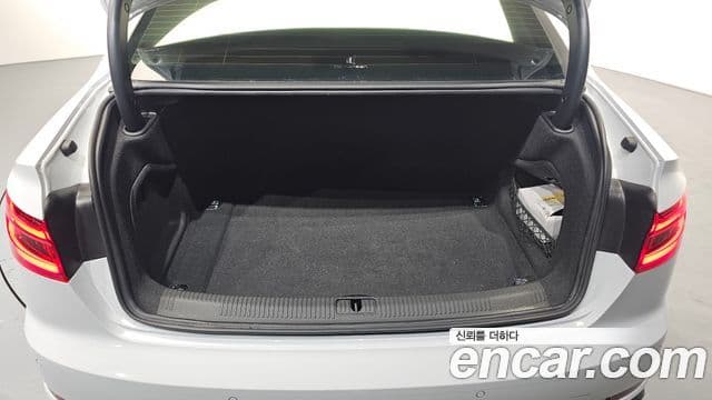 Audi A4 2019 — ფოტო 20/20