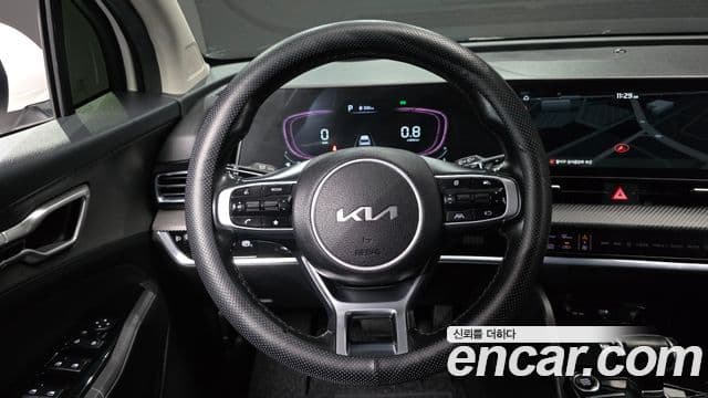 Kia Sportage 2022 — ფოტო 13/20