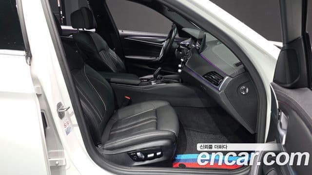 BMW 5 Series 2021 — ფოტო 10/20