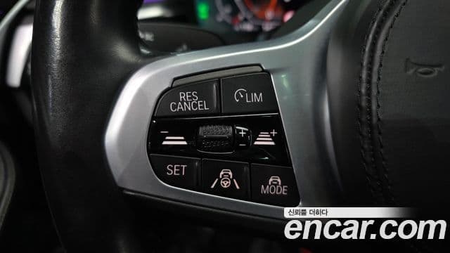 BMW 5 Series 2021 — ფოტო 18/20