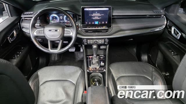Jeep Compass 2022 — ფოტო 7/20