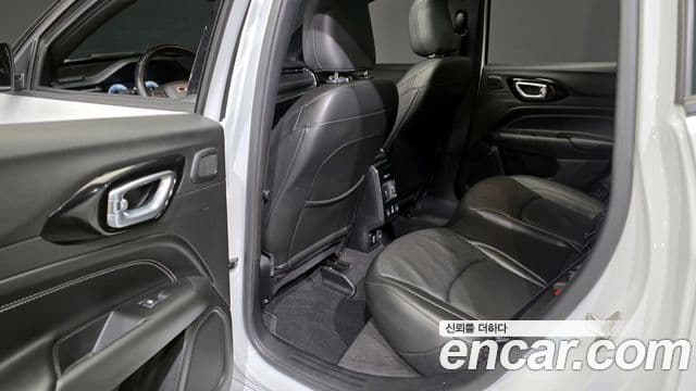 Jeep Compass 2022 — ფოტო 11/20