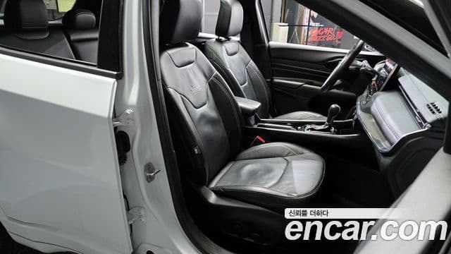 Jeep Compass 2022 — ფოტო 12/20