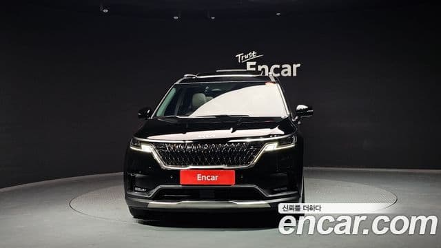 Kia Carnival 2022 — ფოტო 3/20