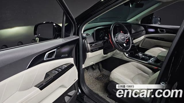 Kia Carnival 2022 — ფოტო 11/20