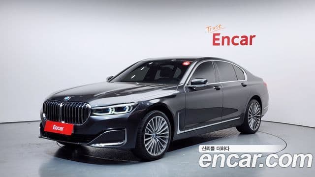 BMW 7 Series 2022 — ფოტო 1/20