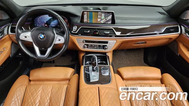 BMW 7 Series 2022 — ფოტო 7/20