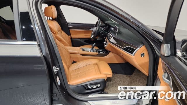 BMW 7 Series 2022 — ფოტო 11/20