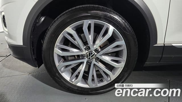 Volkswagen T-Roc 2021 — фото 4 из 20