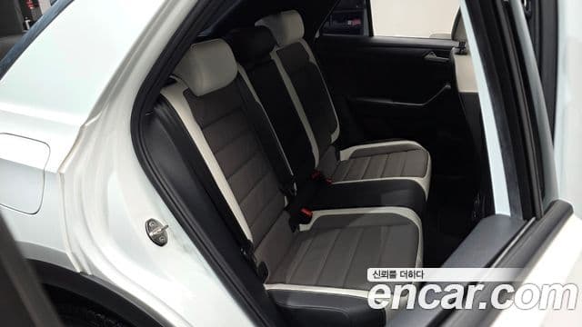 Volkswagen T-Roc 2021 — фото 10 из 20