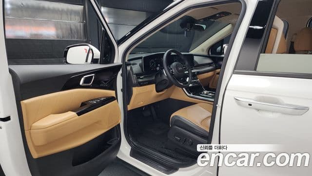 Kia Carnival 2020 — ფოტო 1/20