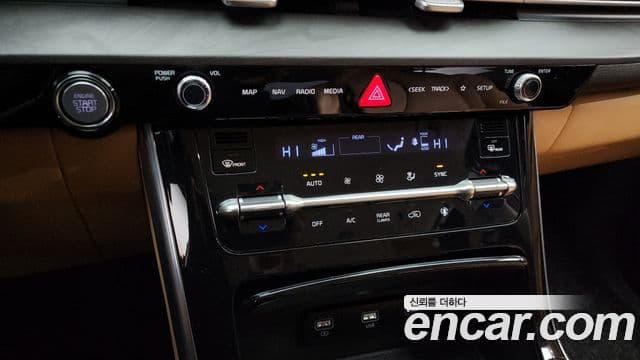 Kia Carnival 2020 — ფოტო 4/20