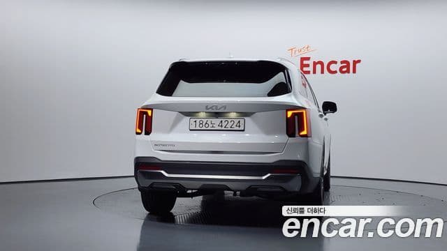 Kia Sorento 2023 — Şəkil 3/20