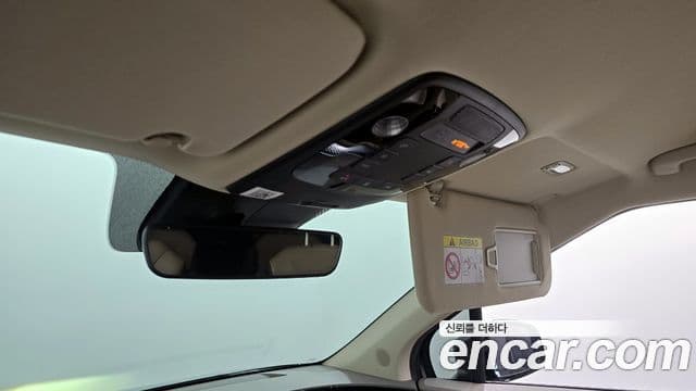 Kia Carnival 2021 — Şəkil 17/20