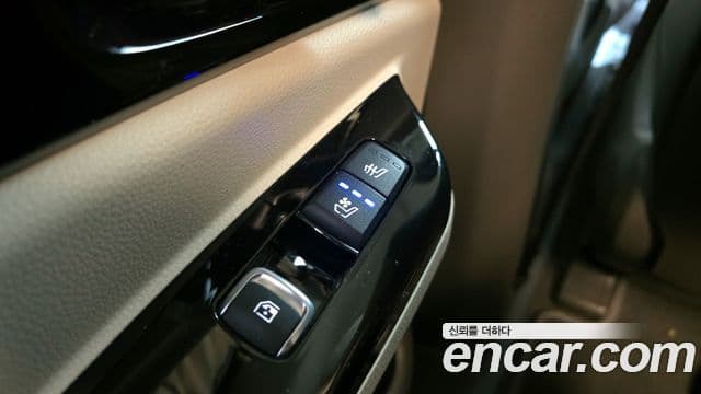 Kia Carnival 2021 — Şəkil 19/20