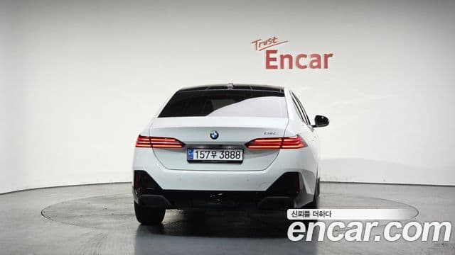 BMW 5 Series 2024 — ფოტო 4/20