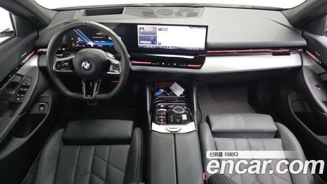BMW 5 Series 2024 — ფოტო 7/20