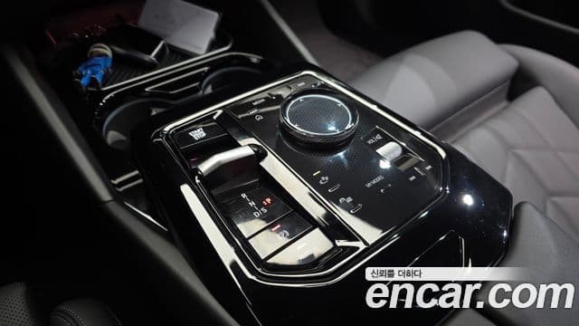 BMW 5 Series 2024 — ფოტო 9/20