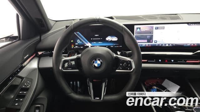 BMW 5 Series 2024 — ფოტო 13/20