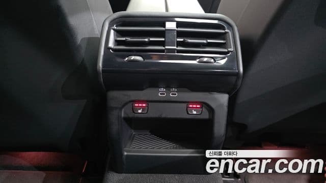 BMW 5 Series 2024 — ფოტო 19/20