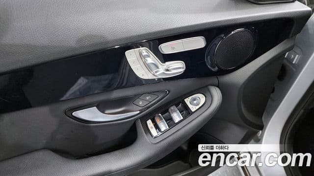 Mercedes-Benz C-Class 2019 — Фото 17/20