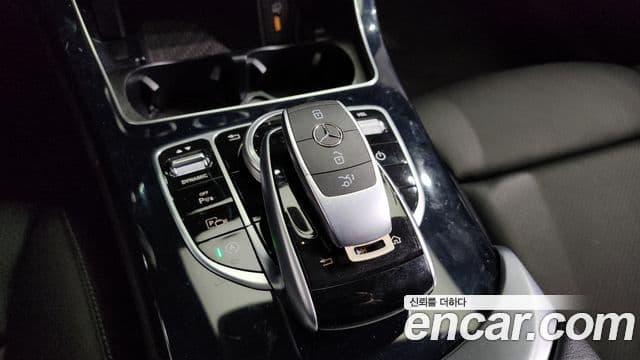 Mercedes-Benz C-Class 2019 — Фото 18/20