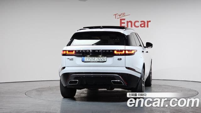 Land Rover Range Rover Velar 2021 — ფოტო 4/20