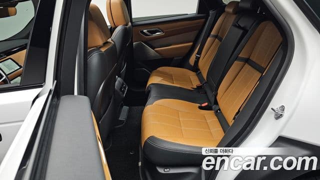 Land Rover Range Rover Velar 2021 — ფოტო 12/20