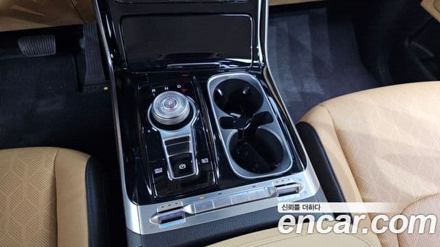 Kia Carnival 2020 — Şəkil 9/20