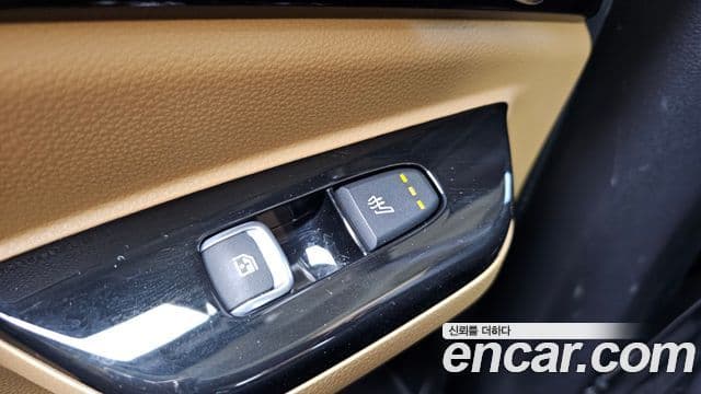 Kia Carnival 2020 — Şəkil 17/20